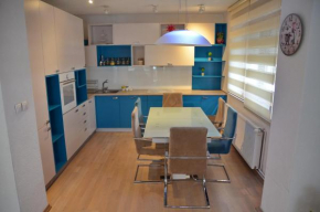 Feel Good Apartments